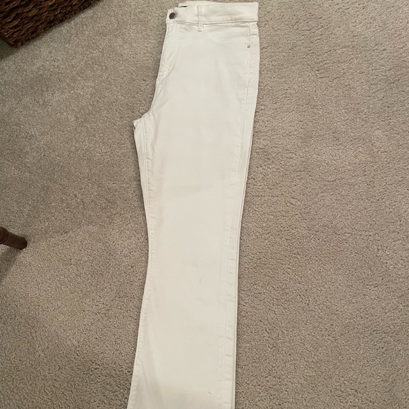 Ann Taylor Women's Cream Straight Leg Jeans - Picture 1 of 6